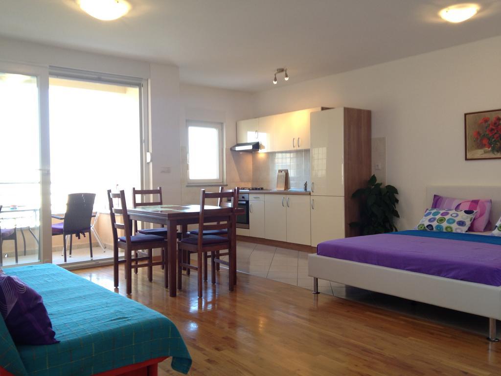 Gala Apartments Omiš Exterior foto
